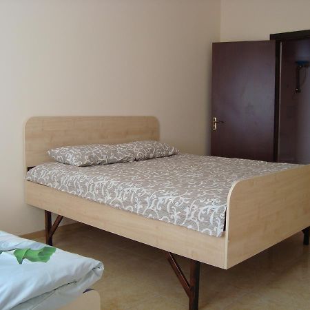 Hostel Sofia ชึโตเมอร์ ภายนอก รูปภาพ